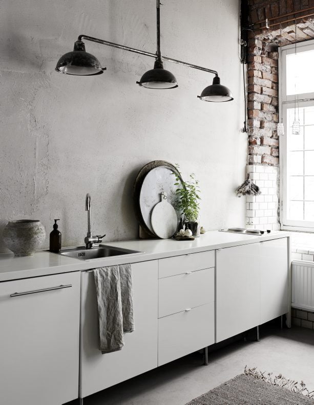 ecletic interior bricks, white kitchen