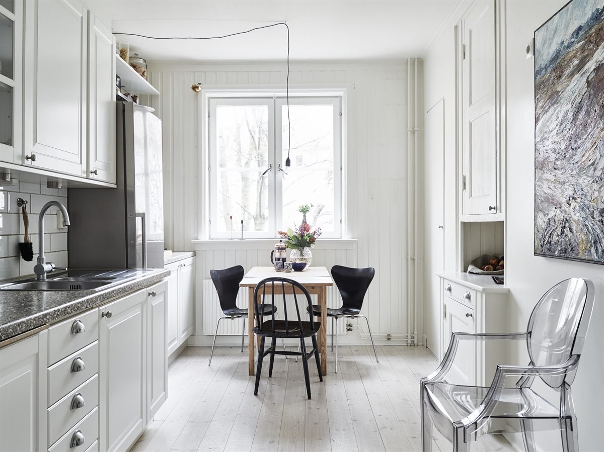 studio-apartment-space-saving-idea-kitchen