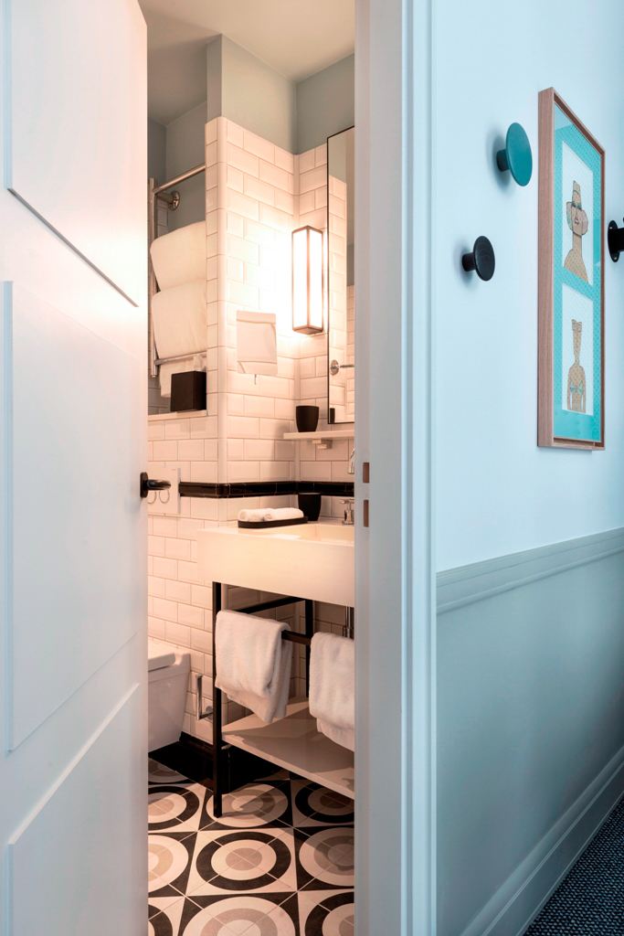 boutique hotel paris, adele et jules, italianbark interior design blog, hotel bedroom , azure bathroom, guimard tiles style