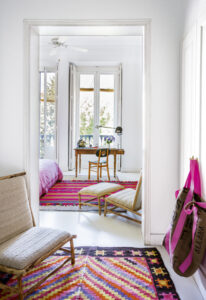 colourful bohemien home, madrid interior, boho apartment, fucsia home decor, italianbark interior design blog