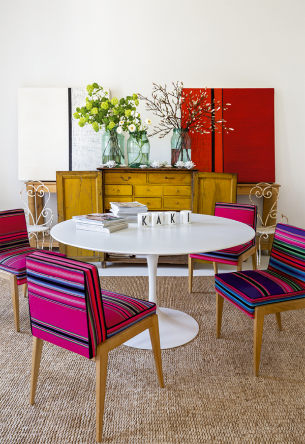 colourful bohemien home, madrid interior, boho apartment, fucsia home decor, italianbark interior design blog, kilim chairs