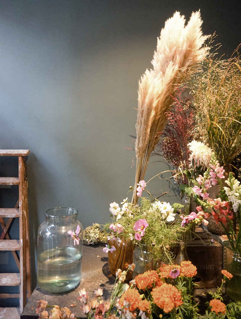flower shop, dried flowers, visit malmo sweden, weekend in malmo, design travels, italianbark interior design blog