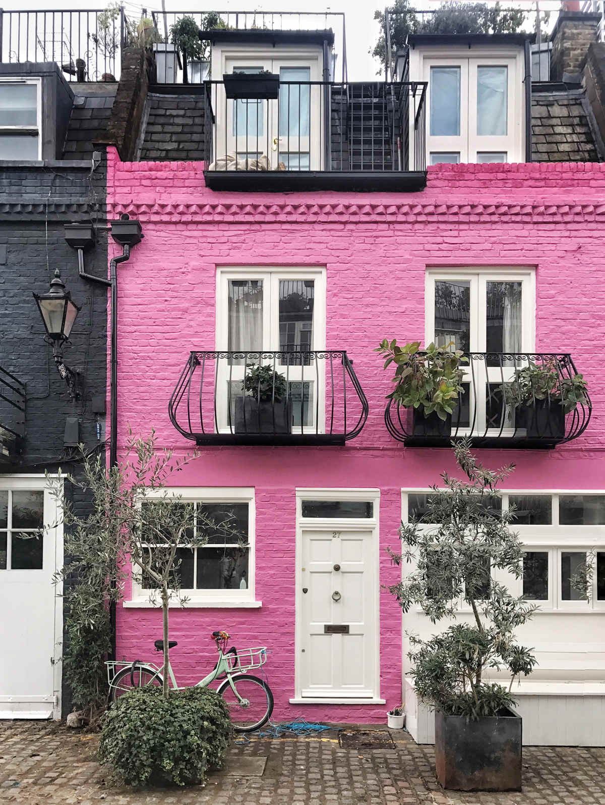 Notting Hill Instagram colourful houses 