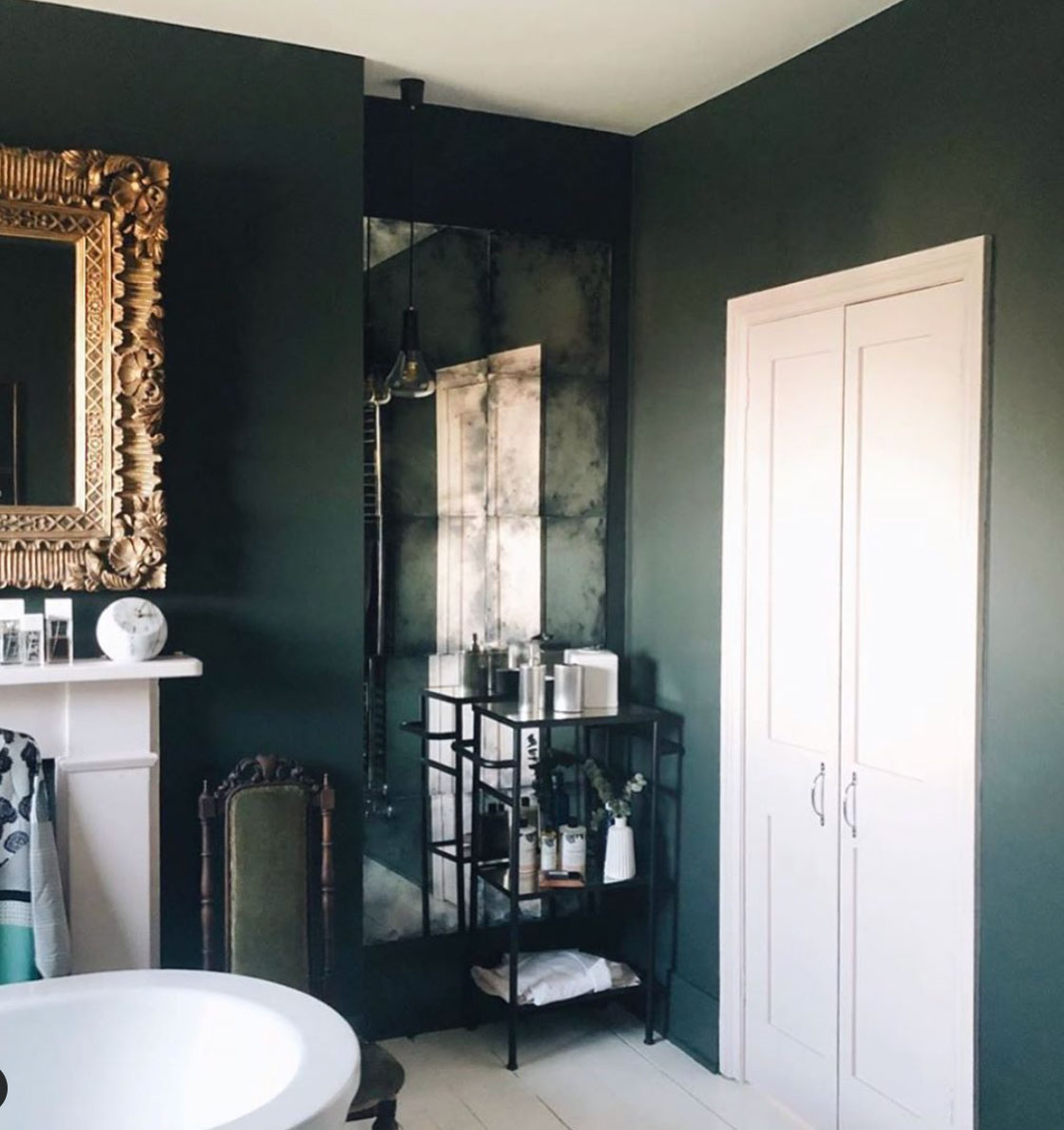 Featured image of post Dark Green Colour Wall Paint Design
